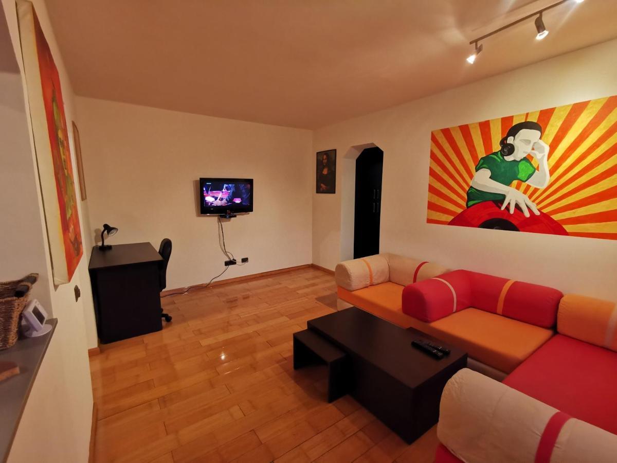 Comfy & Pleasant Apartment 10 Min Walk To Downtown Timişoara Eksteriør billede